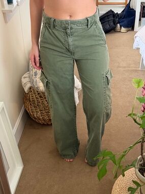 GAP Olive Green Wide-Leg Cargo Pants